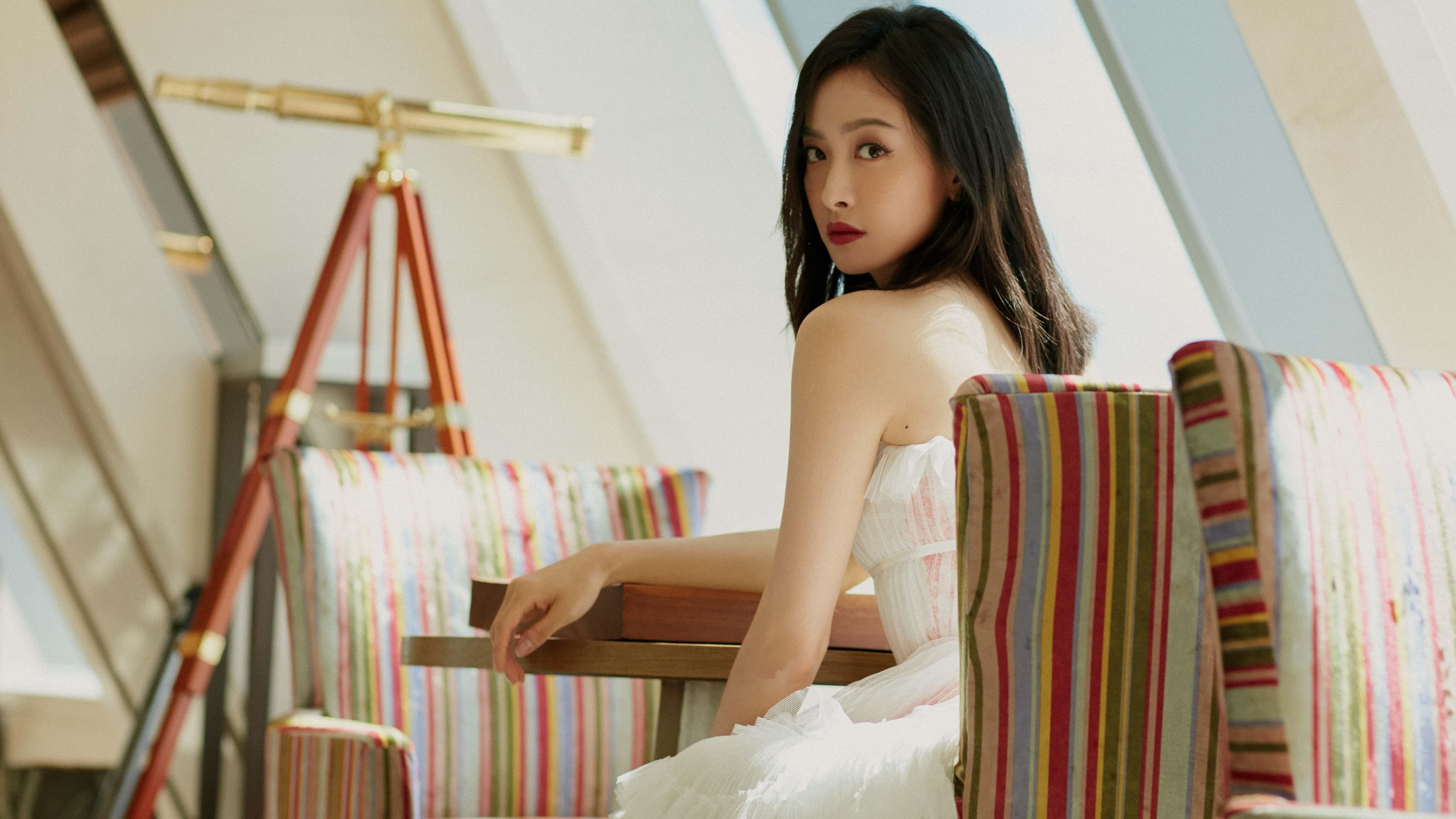 开云综合服务-“法甲最后几轮，争冠形势渐趋明朗”，法甲排位